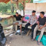 Sampaikan Pesan Kamtibmas,Bhabinkamtibmas Polsek Rangkasbitung Polres Lebak Sambangi Warga Kampung Cisalam IMG-20260728-WA0156